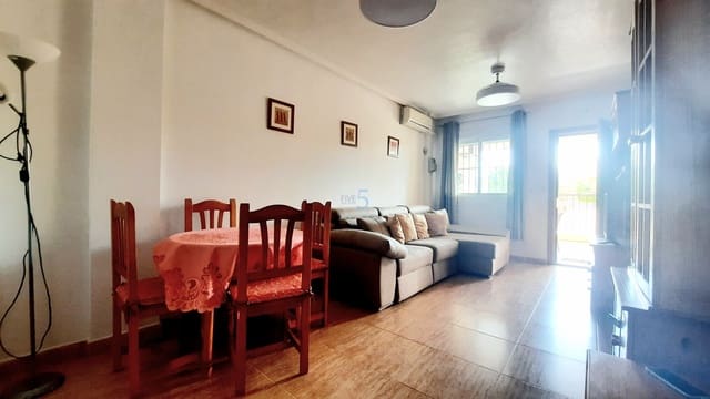 Apartamento de 2 habitaciones en San Pedro del Pinatar en venta con piscina garaje - 130.000 € (Ref: 9895291)