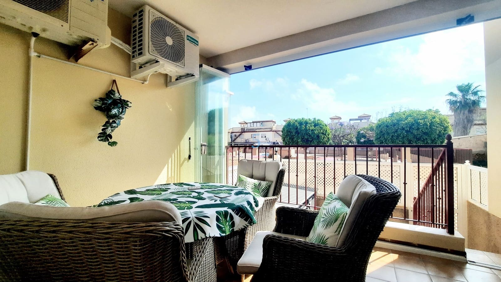 Apartamento de 2 habitaciones en San Pedro del Pinatar en venta con piscina garaje - 130.000 € (Ref: 9895291)