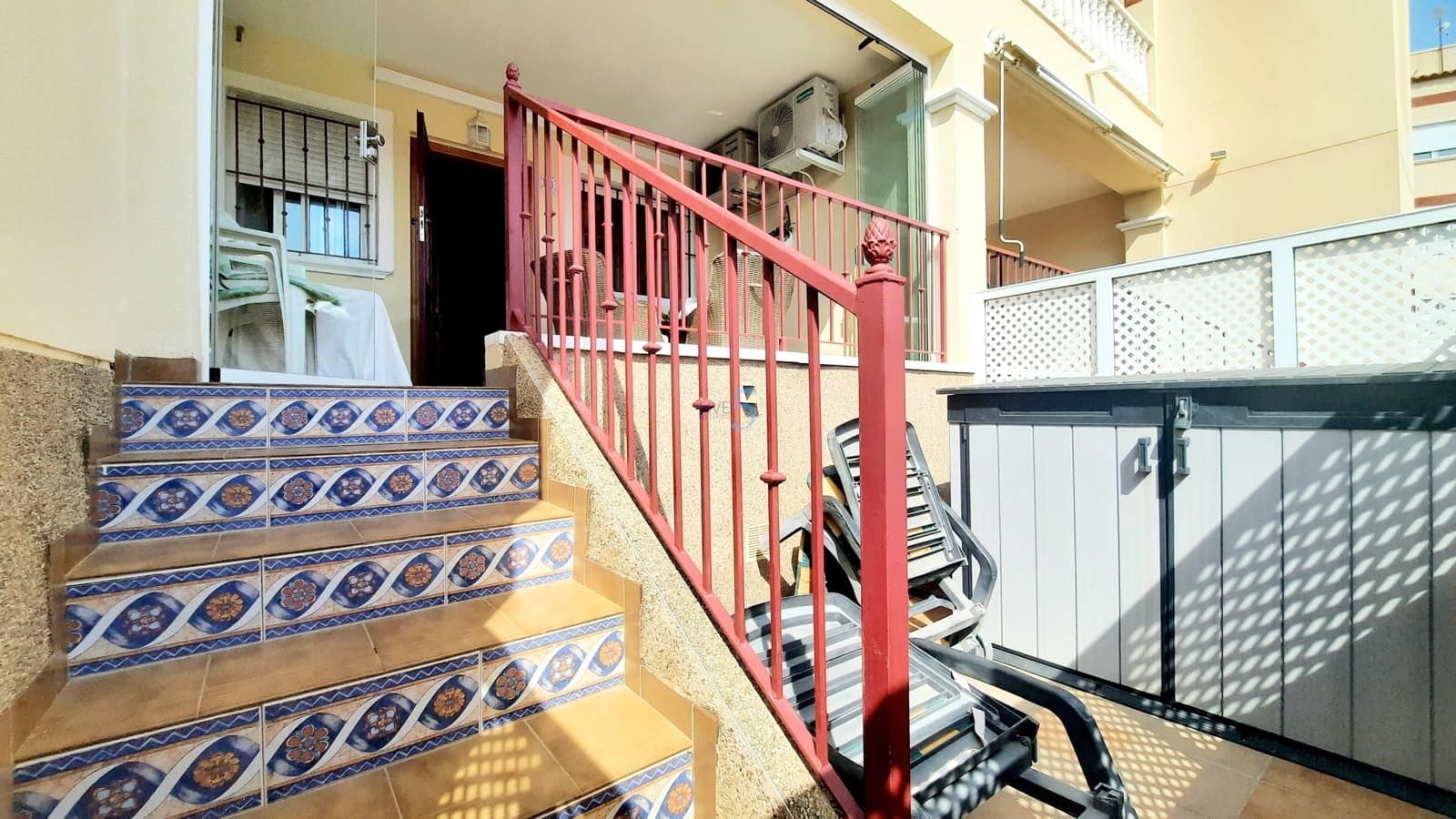 Apartamento de 2 habitaciones en San Pedro del Pinatar en venta con piscina garaje - 130.000 € (Ref: 9895291)