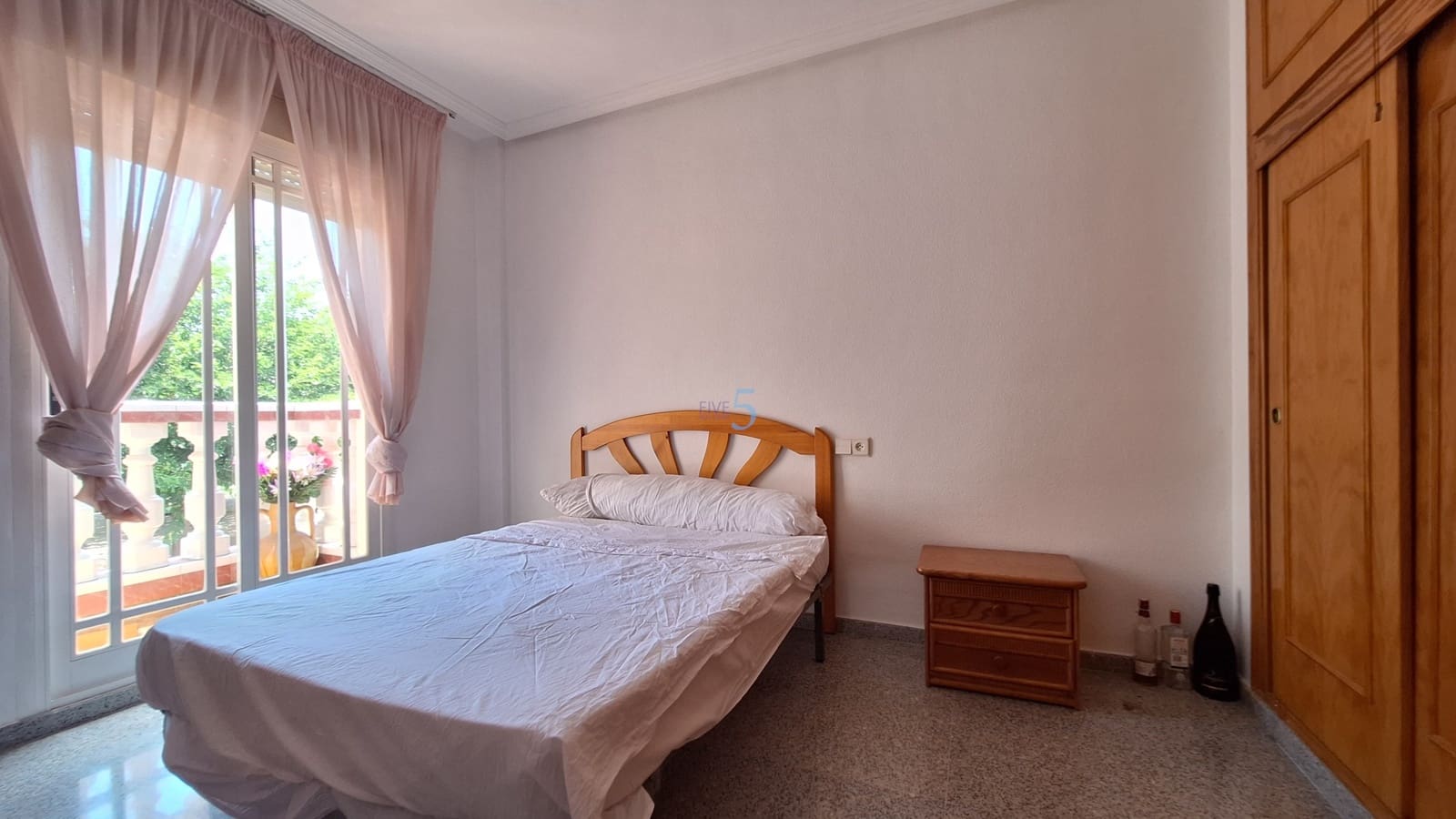 4 slaapkamer Halfvrijstaande villa te koop in Almoradi - € 204.000 (Ref: 9895388)