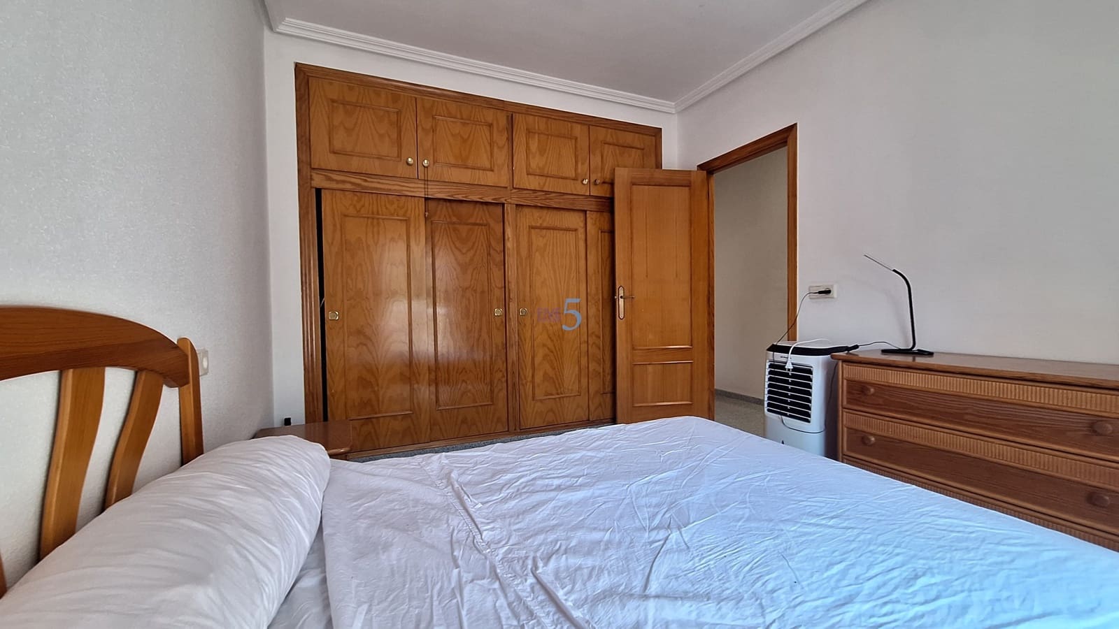 4 slaapkamer Halfvrijstaande villa te koop in Almoradi - € 204.000 (Ref: 9895388)
