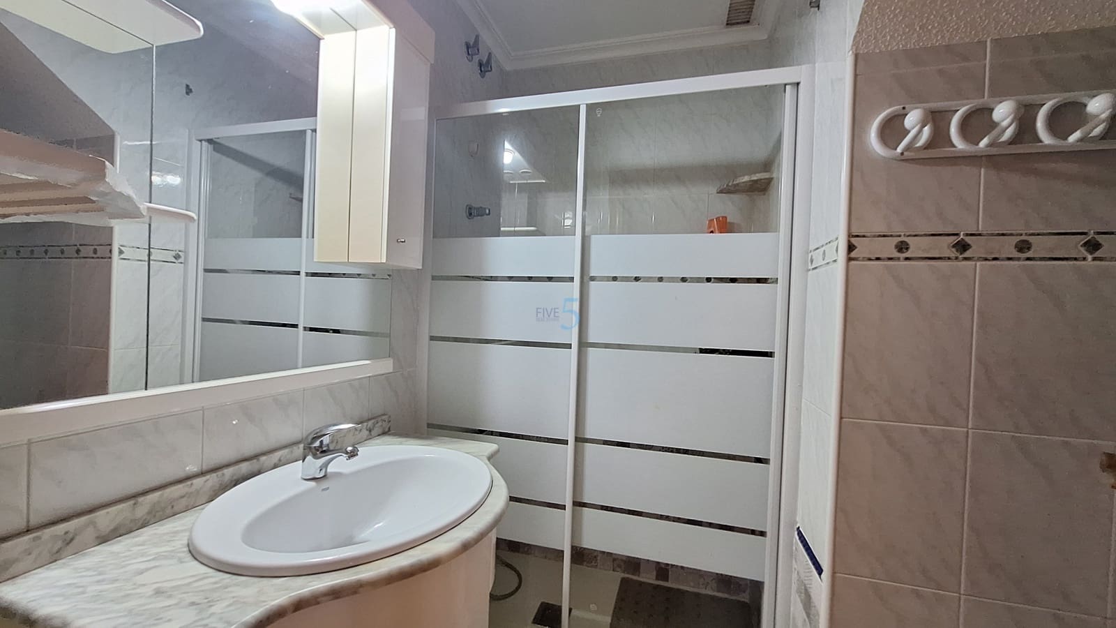 4 slaapkamer Halfvrijstaande villa te koop in Almoradi - € 204.000 (Ref: 9895388)