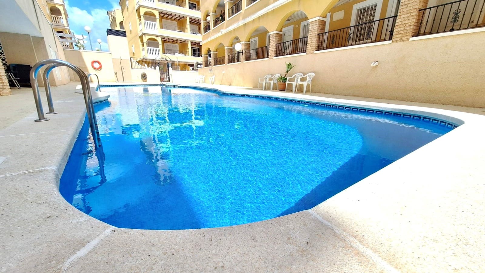 2 sovrum Lägenhet till salu i Algorfa med pool garage - 139 000 € (Ref: 9895389)