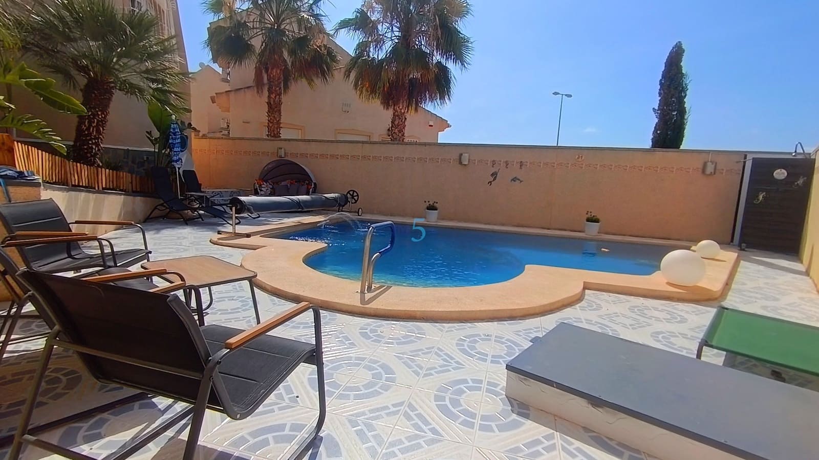 3 sypialnia Willa na sprzedaż w Ciudad Quesada z basenem - 339 995 € (Ref: 9895451)
