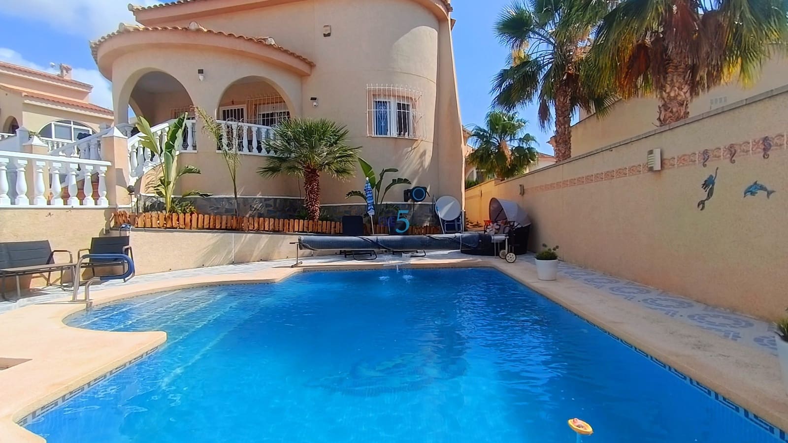 3 sypialnia Willa na sprzedaż w Ciudad Quesada z basenem - 339 995 € (Ref: 9895451)