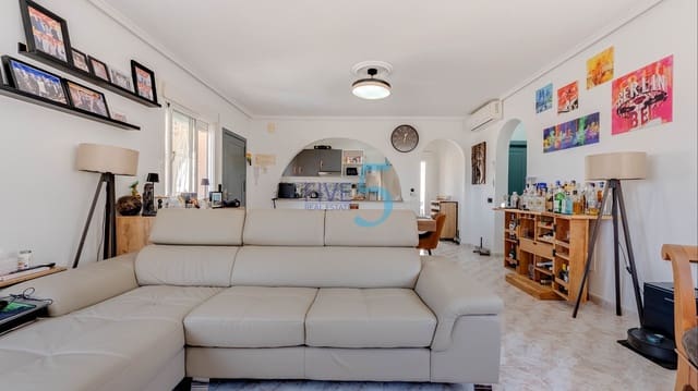 3 soveværelse Villa til salg i Ciudad Quesada, Rojales med swimmingpool - € 299.000 (Ref: 9895451)