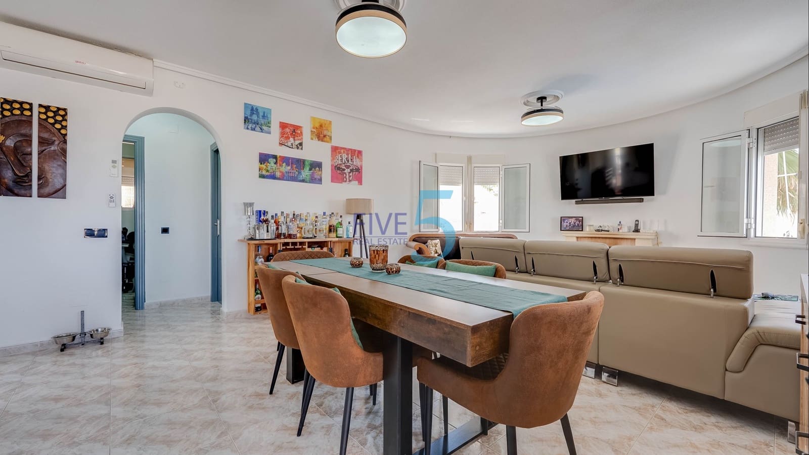 3 soveværelse Villa til salg i Ciudad Quesada med swimmingpool - € 299.000 (Ref: 9895451)