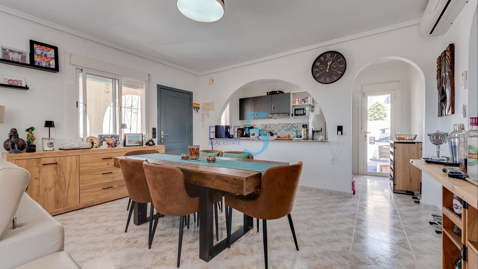 3 soveværelse Villa til salg i Ciudad Quesada med swimmingpool - € 299.000 (Ref: 9895451)