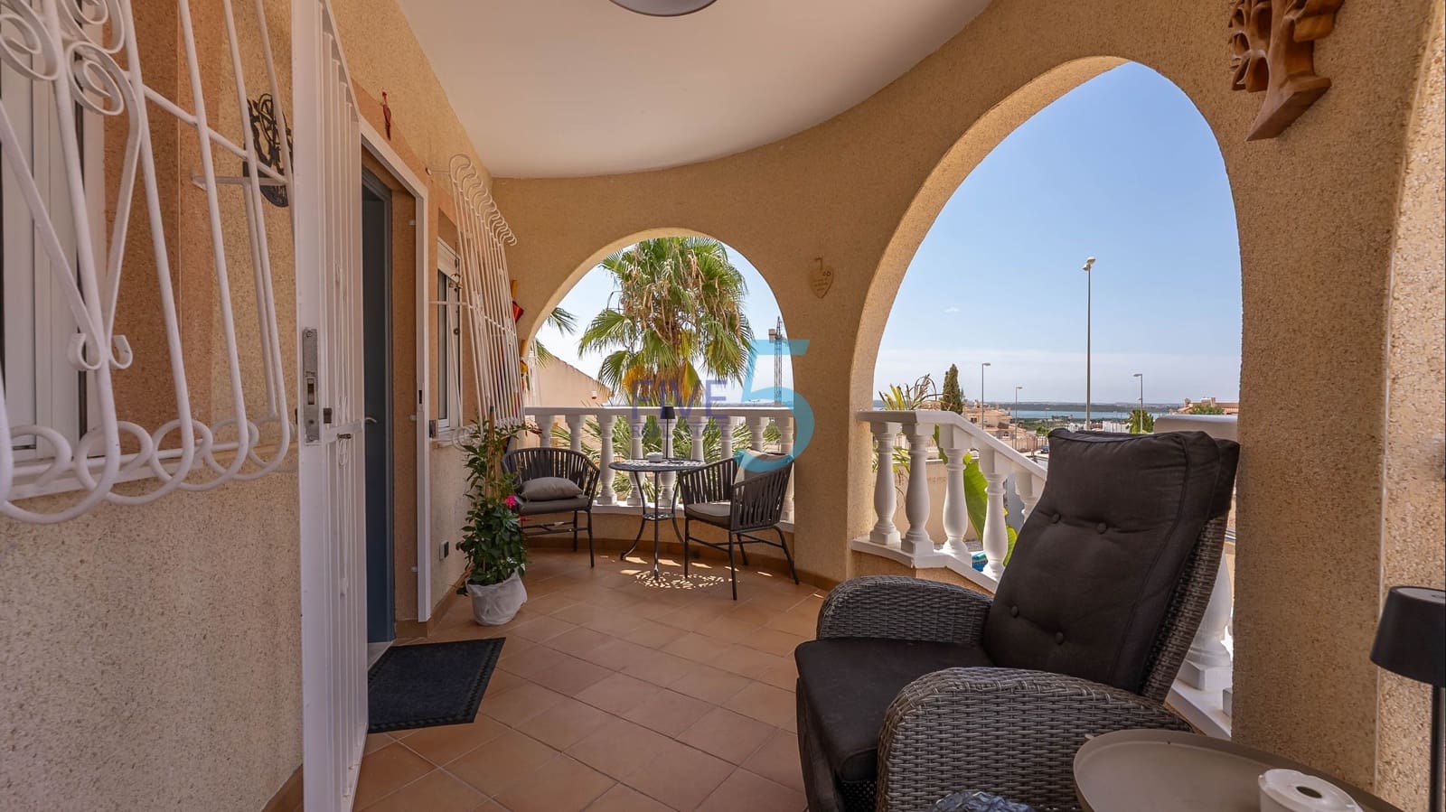 3 soveværelse Villa til salg i Ciudad Quesada med swimmingpool - € 299.000 (Ref: 9895451)
