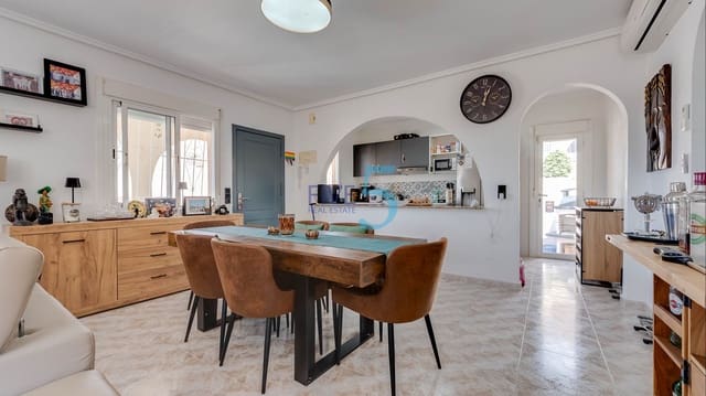 3 soveværelse Villa til salg i Ciudad Quesada, Rojales med swimmingpool - € 299.000 (Ref: 9895451)