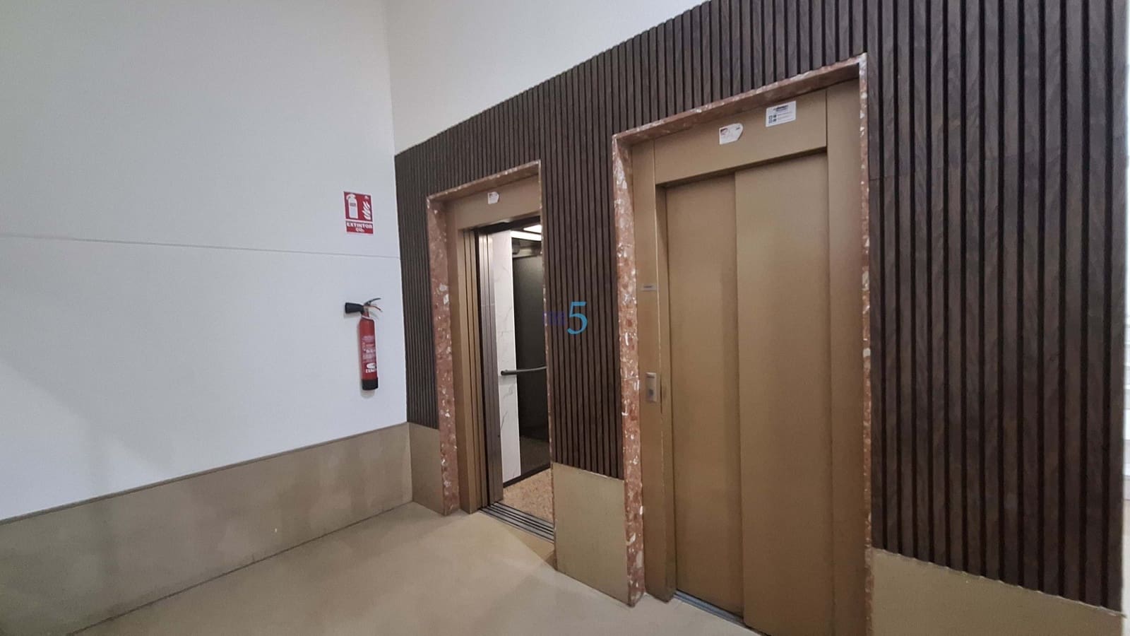 2 Zimmer Apartment zu verkaufen in Torrevieja mit Pool - 149.900 € (Ref: 9897442)