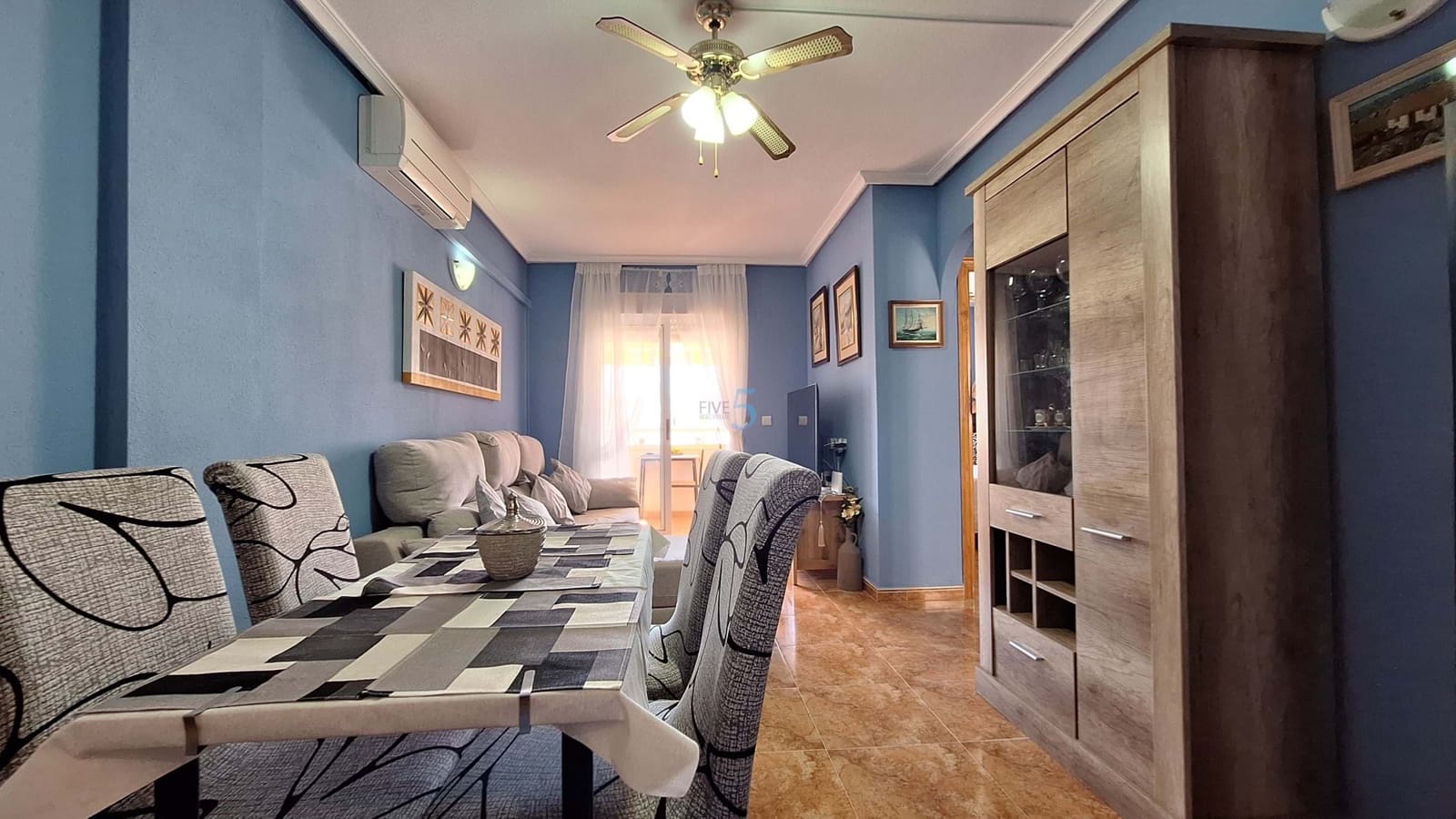2 Zimmer Apartment zu verkaufen in Torrevieja mit Pool - 149.900 € (Ref: 9897442)