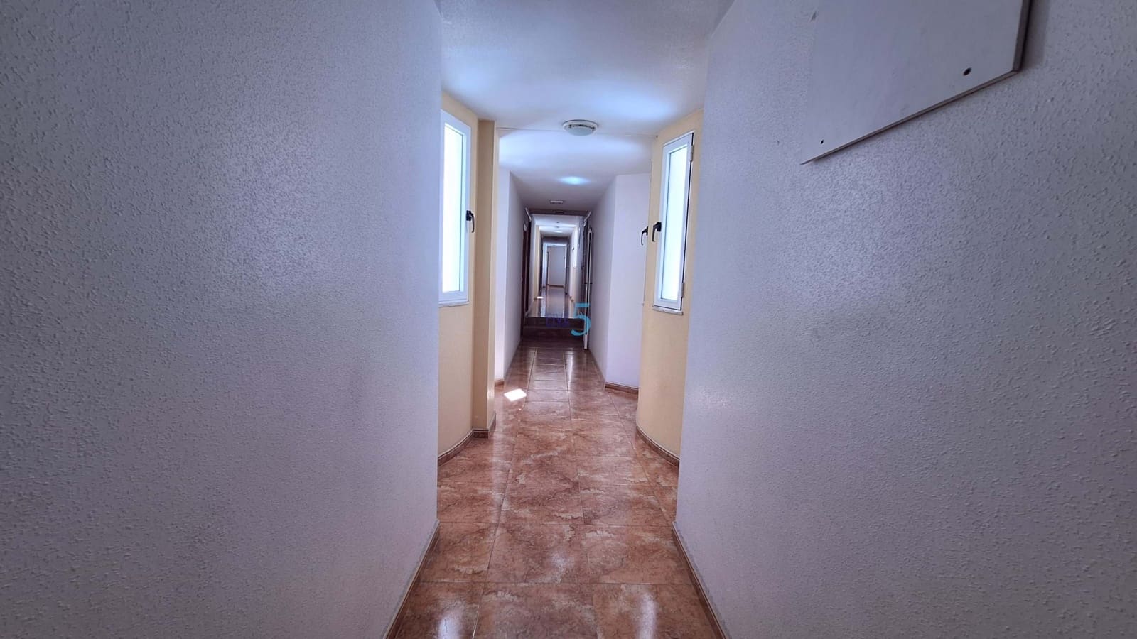 2 Zimmer Apartment zu verkaufen in Torrevieja mit Pool - 149.900 € (Ref: 9897442)