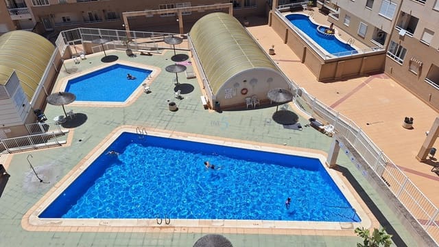 2 Zimmer Apartment zu verkaufen in Torrevieja mit Pool - 149.900 € (Ref: 9897442)