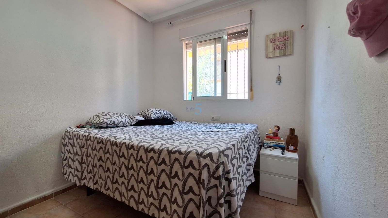 Apartamento de 2 habitaciones en Guardamar del Segura en venta con piscina garaje - 152.000 € (Ref: 9897444)