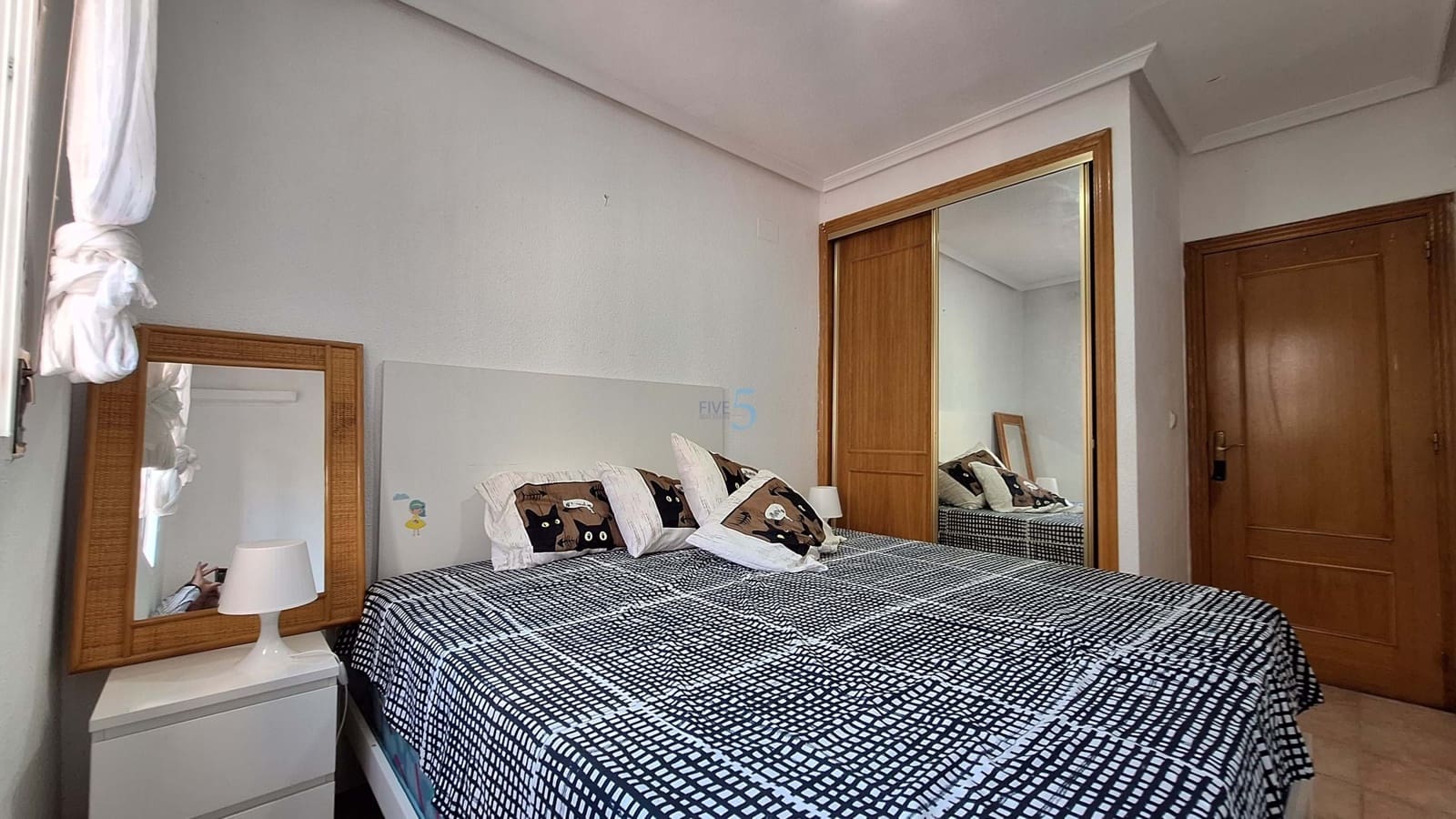 Apartamento de 2 habitaciones en Guardamar del Segura en venta con piscina garaje - 152.000 € (Ref: 9897444)