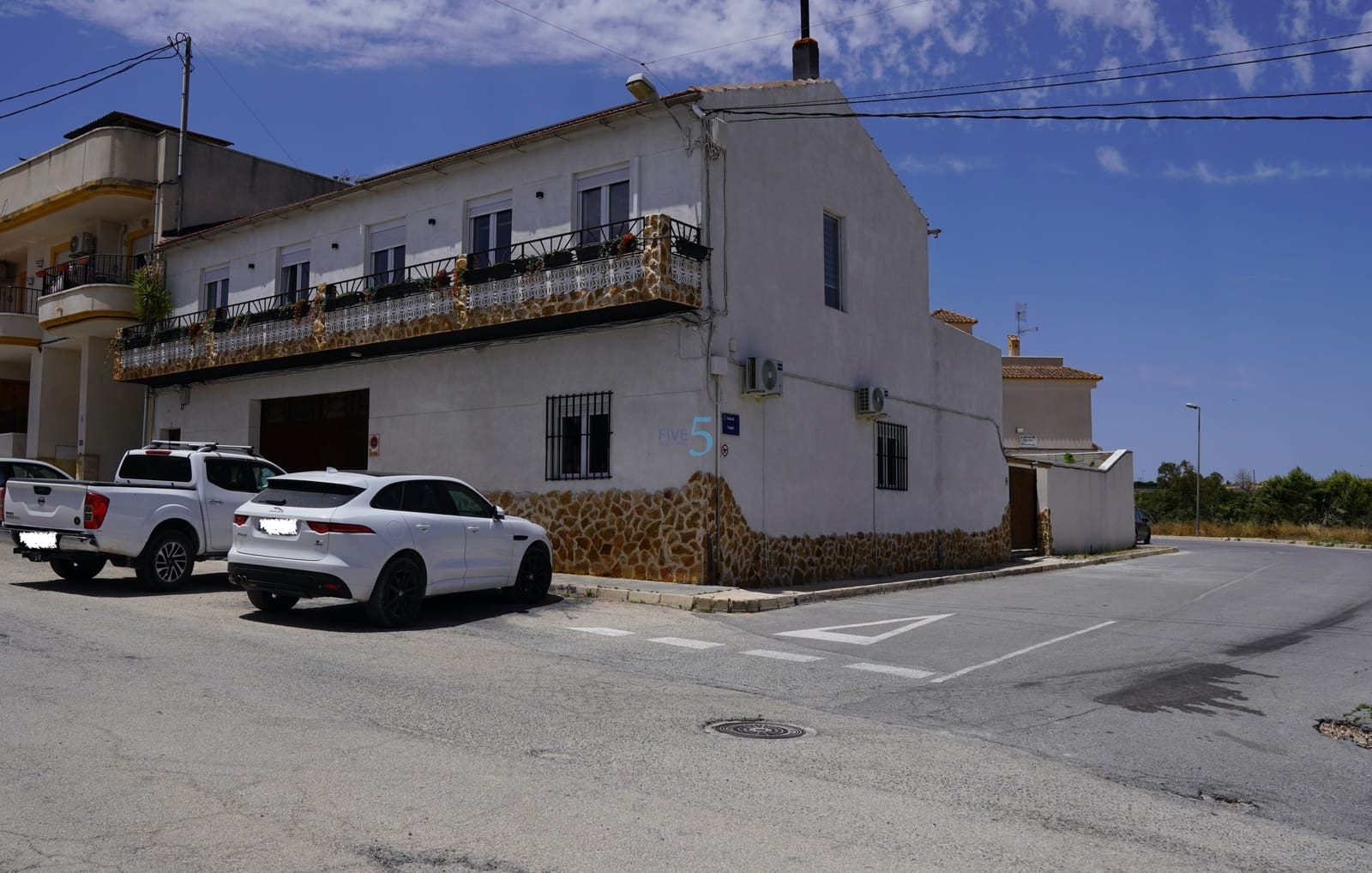 5 bedroom Villa for sale in Torremendo with pool garage - € 575,000 (Ref: 9898425)