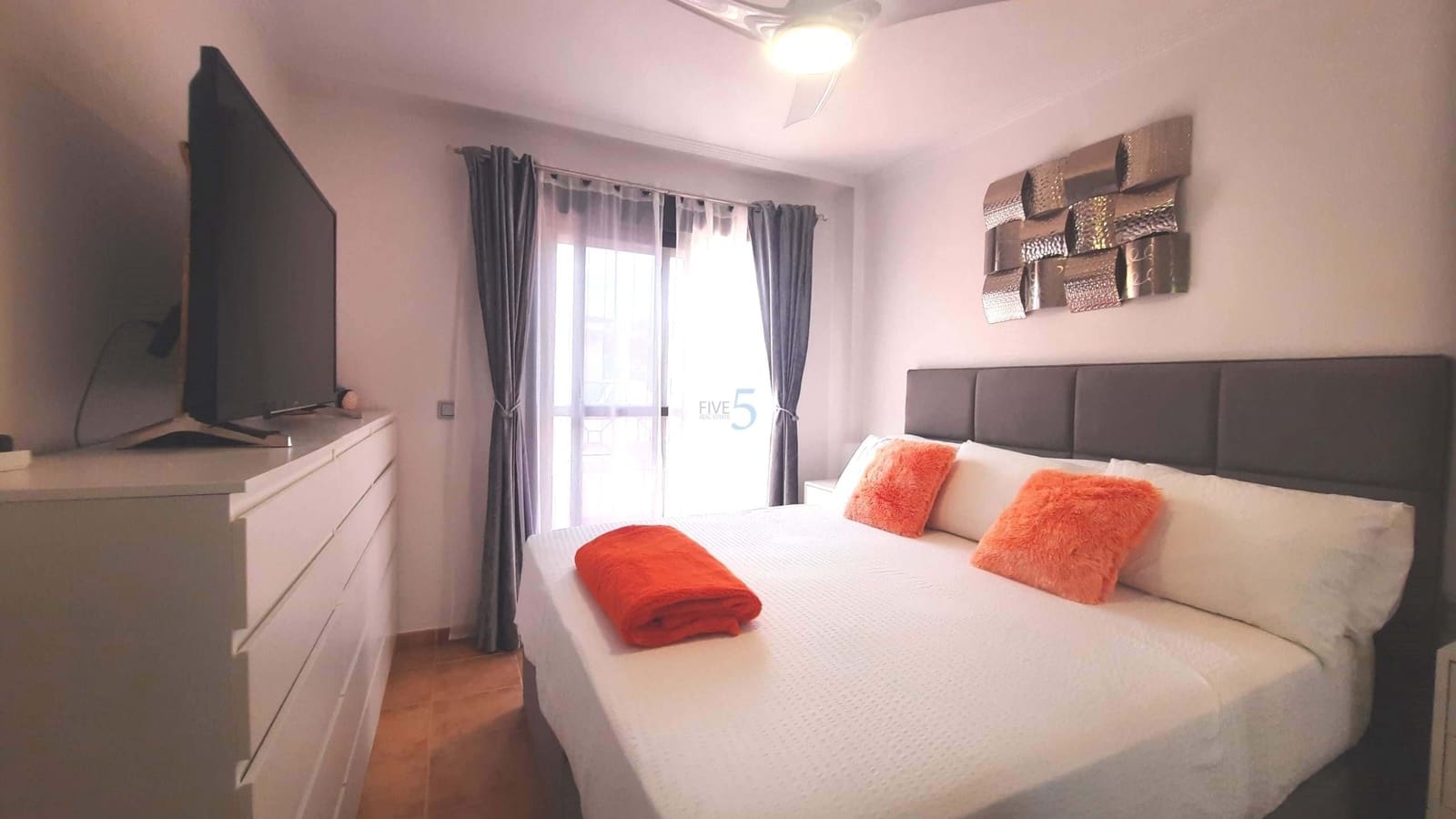 3 sypialnia Dom na sprzedaż w San Cayetano z garażem - 190 000 € (Ref: 9899772)