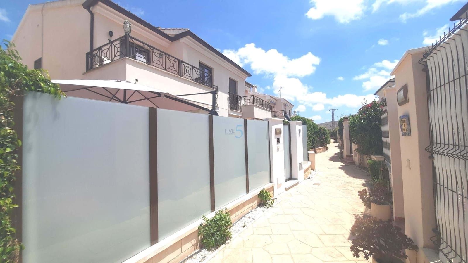 3 sypialnia Dom na sprzedaż w San Cayetano z garażem - 190 000 € (Ref: 9899772)