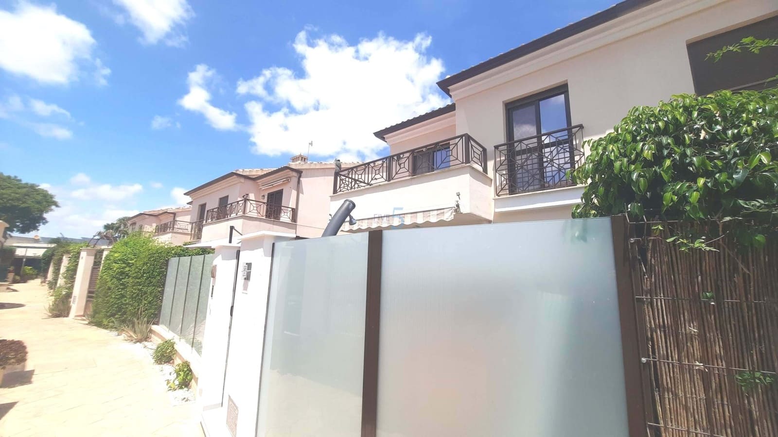 3 sypialnia Dom na sprzedaż w San Cayetano z garażem - 190 000 € (Ref: 9899772)