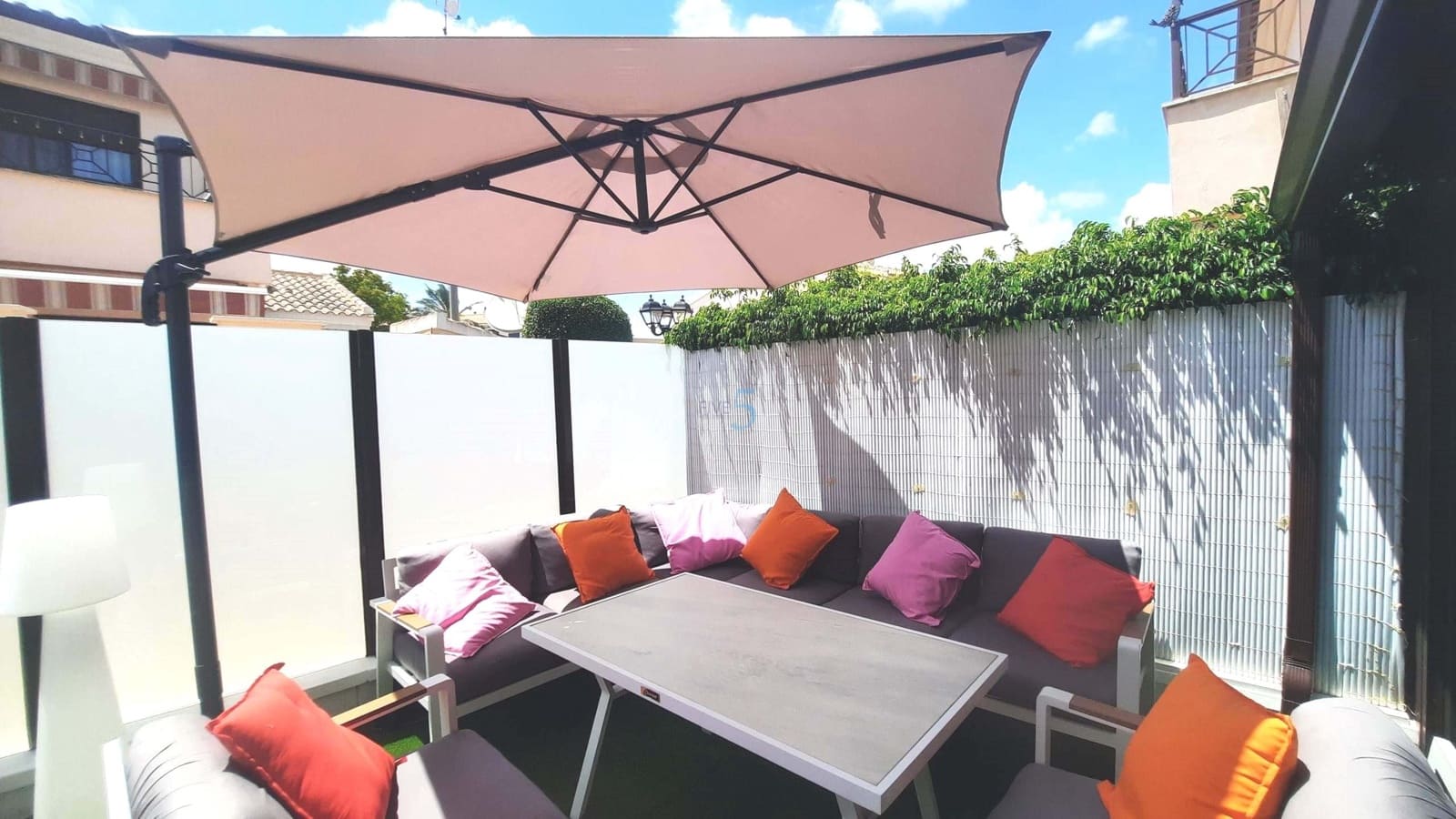 3 sypialnia Dom na sprzedaż w San Cayetano z garażem - 190 000 € (Ref: 9899772)