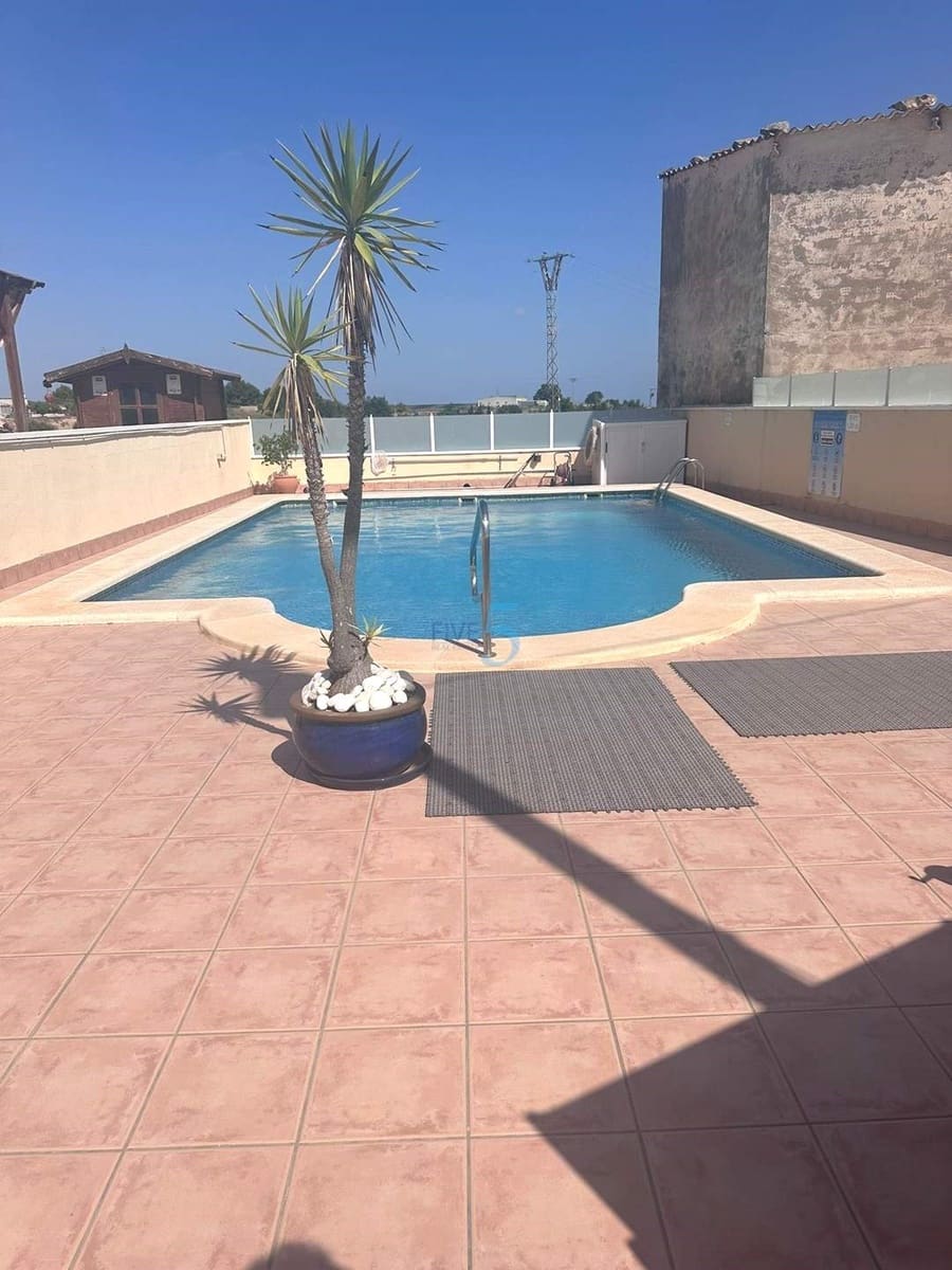 3 sovrum Semi-fristående Villa till salu i Casas Blancas med pool - 145 000 € (Ref: 9902035)