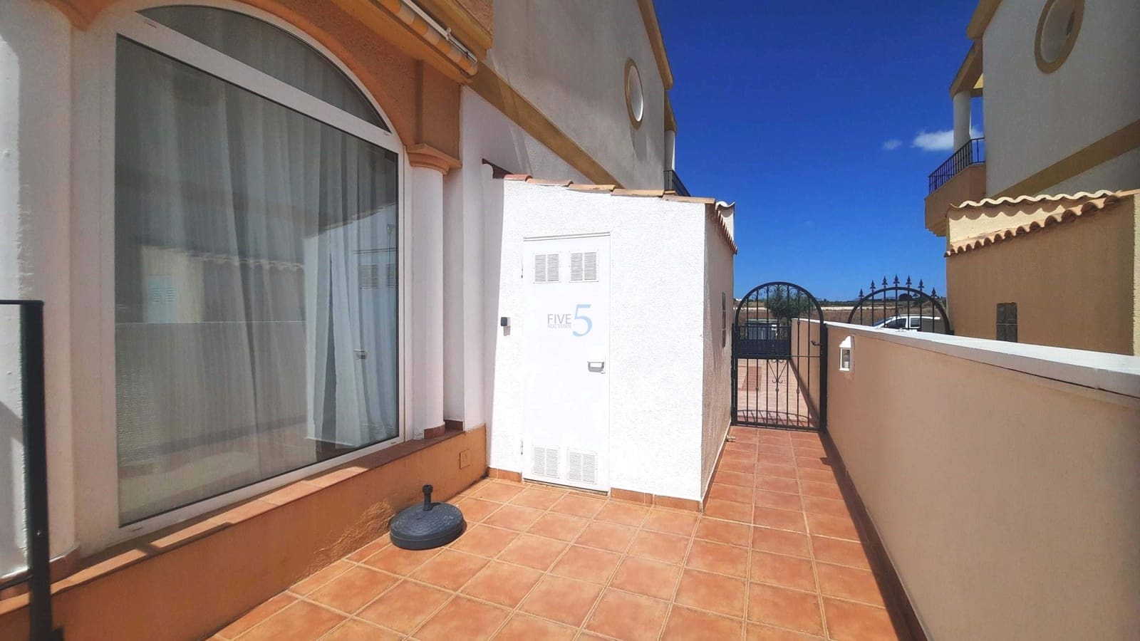 3 sovrum Semi-fristående Villa till salu i Casas Blancas med pool - 145 000 € (Ref: 9902035)