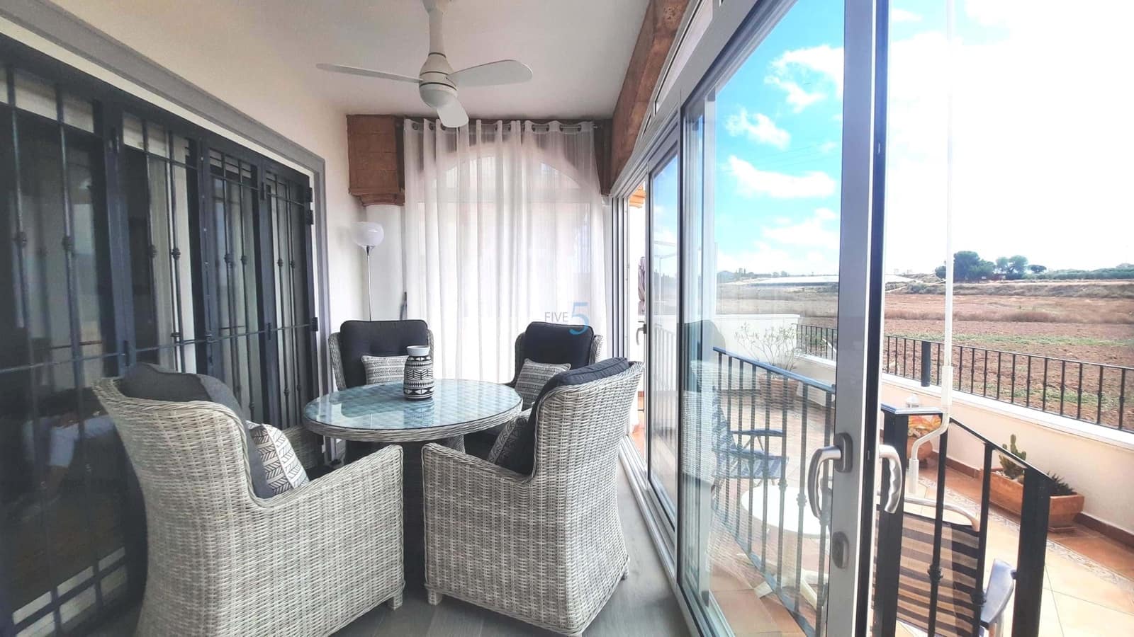 3 sovrum Semi-fristående Villa till salu i Casas Blancas med pool - 145 000 € (Ref: 9902035)