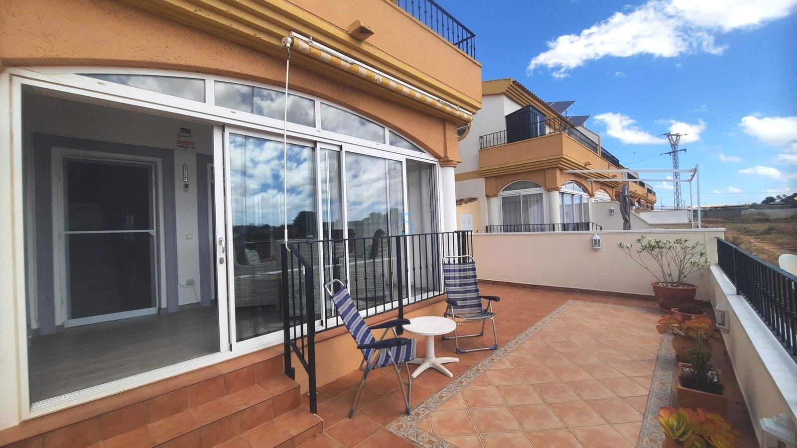 3 sovrum Semi-fristående Villa till salu i Casas Blancas med pool - 145 000 € (Ref: 9902035)