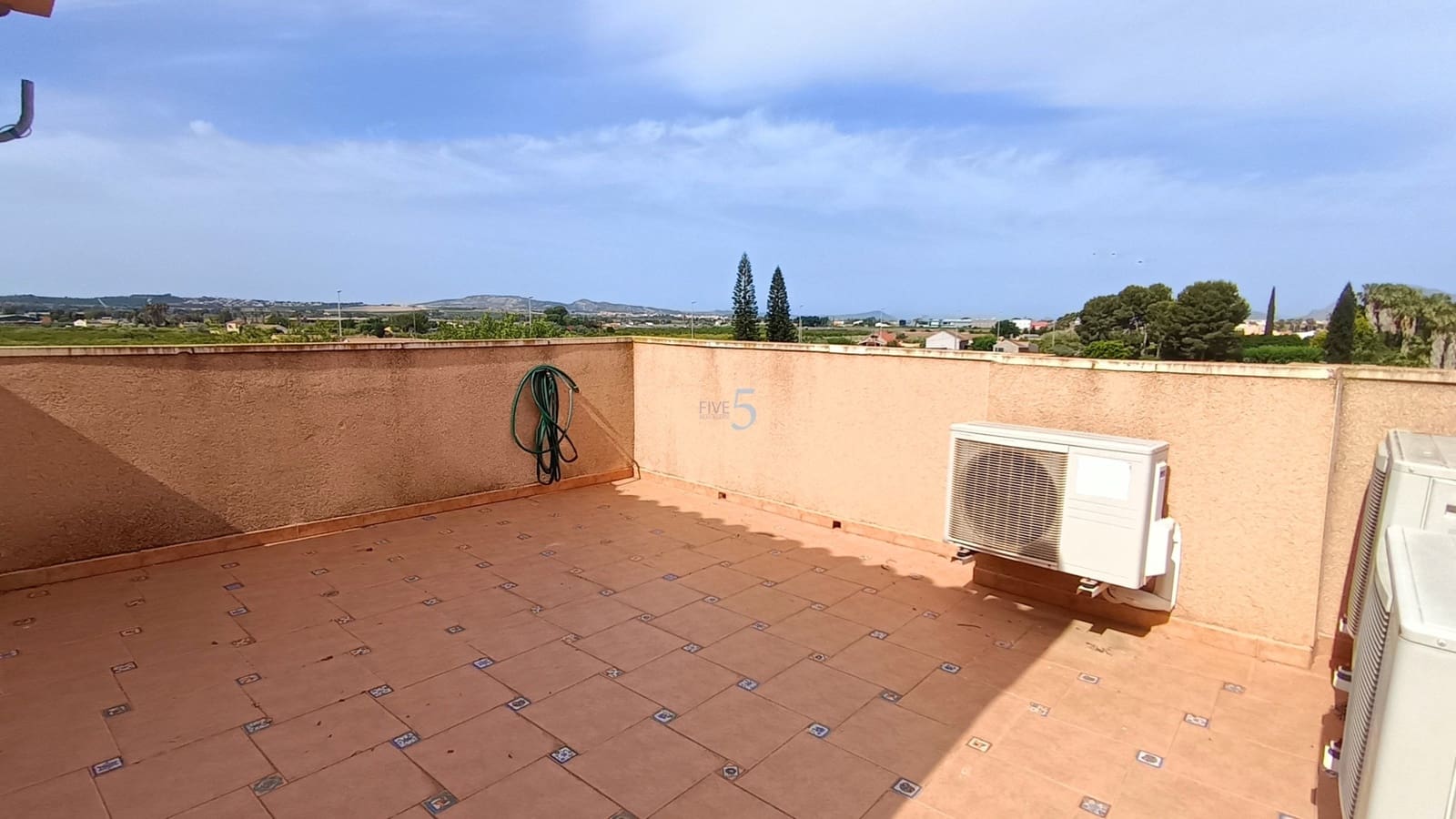 Casa de 2 habitaciones en Daya Nueva en venta con garaje - 179.995 € (Ref: 9902375)