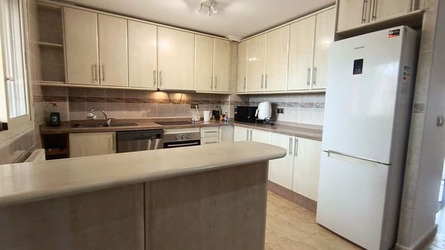 2 soverom Hus til salgs i Daya Nueva med garasje - € 179 995 (Ref: 9902375)
