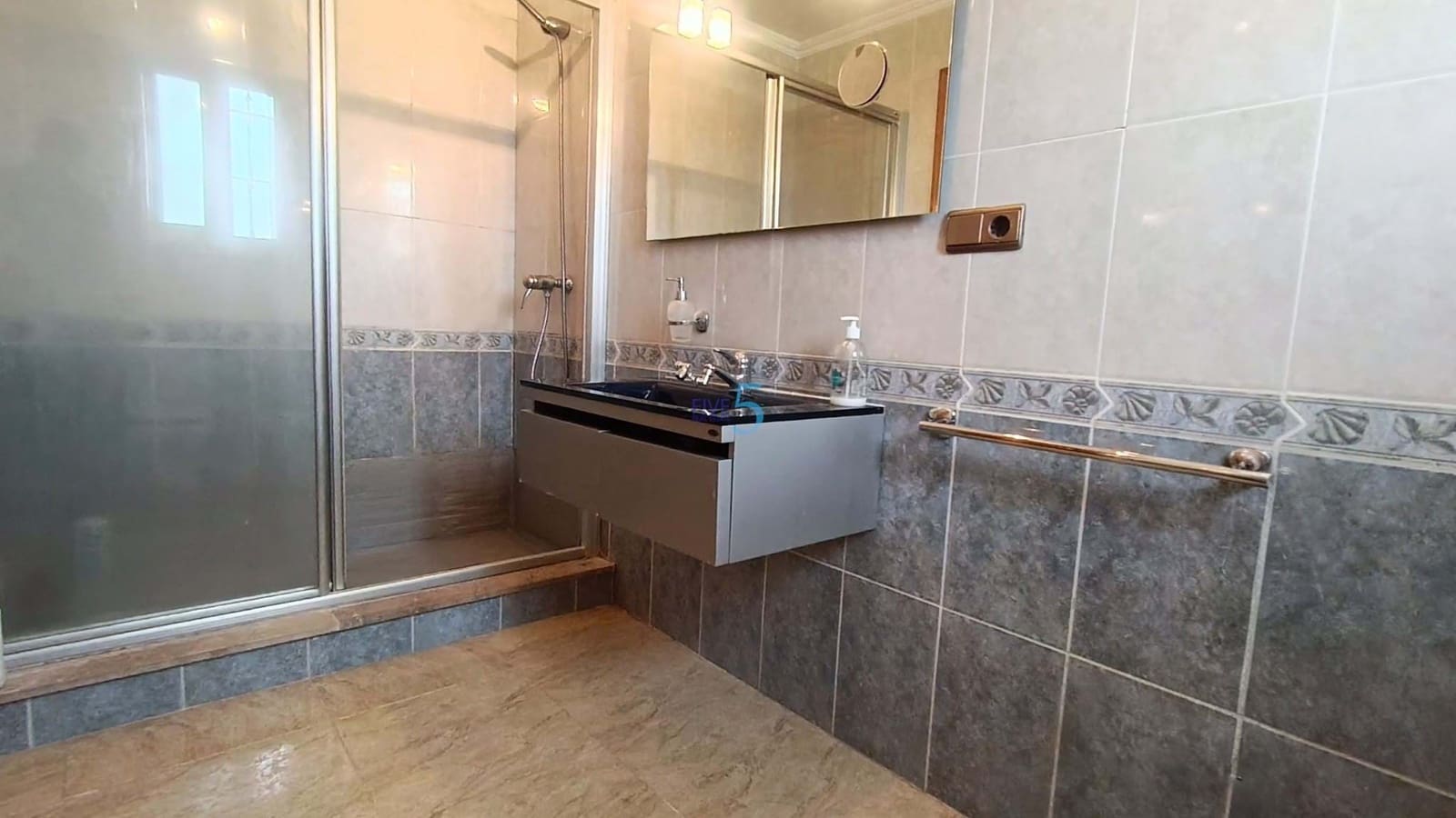 Casa de 2 habitaciones en Daya Nueva en venta con garaje - 179.995 € (Ref: 9902375)