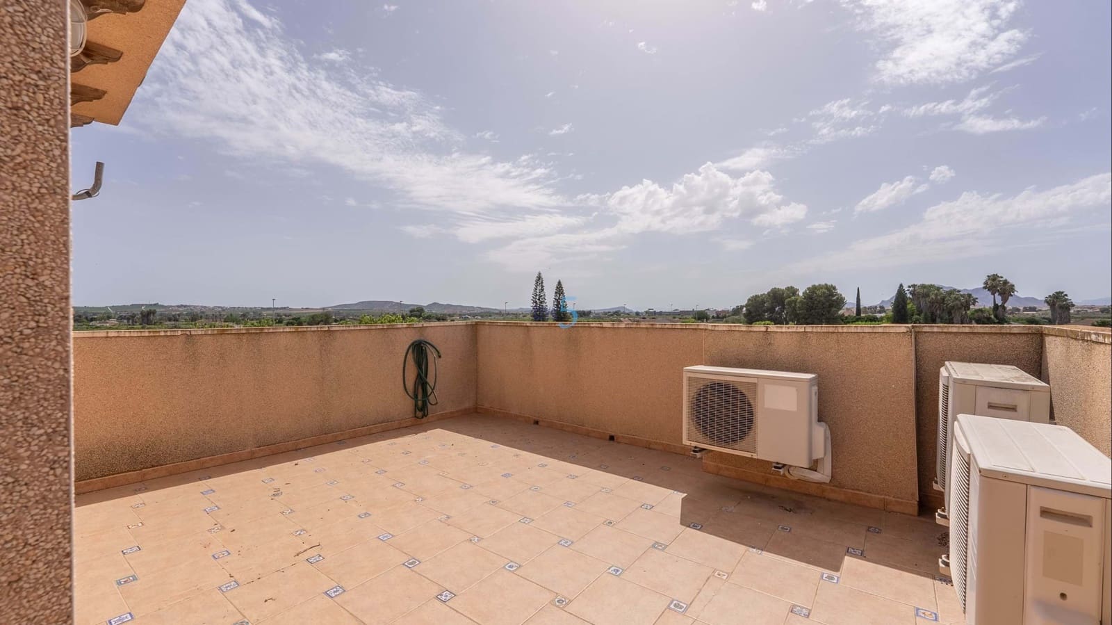Casa de 2 habitaciones en Daya Nueva en venta con garaje - 179.995 € (Ref: 9902375)
