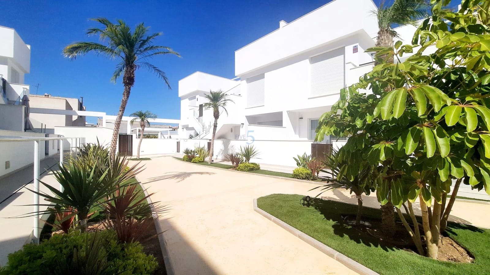 2 soveværelse Lejlighed til salg i Pilar de la Horadada med swimmingpool - € 268.000 (Ref: 9902671)