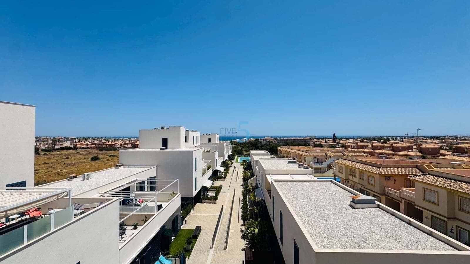 1 soverom Leilighet til salgs i Playa Flamenca med svømmebasseng garasje - € 240 000 (Ref: 9902672)
