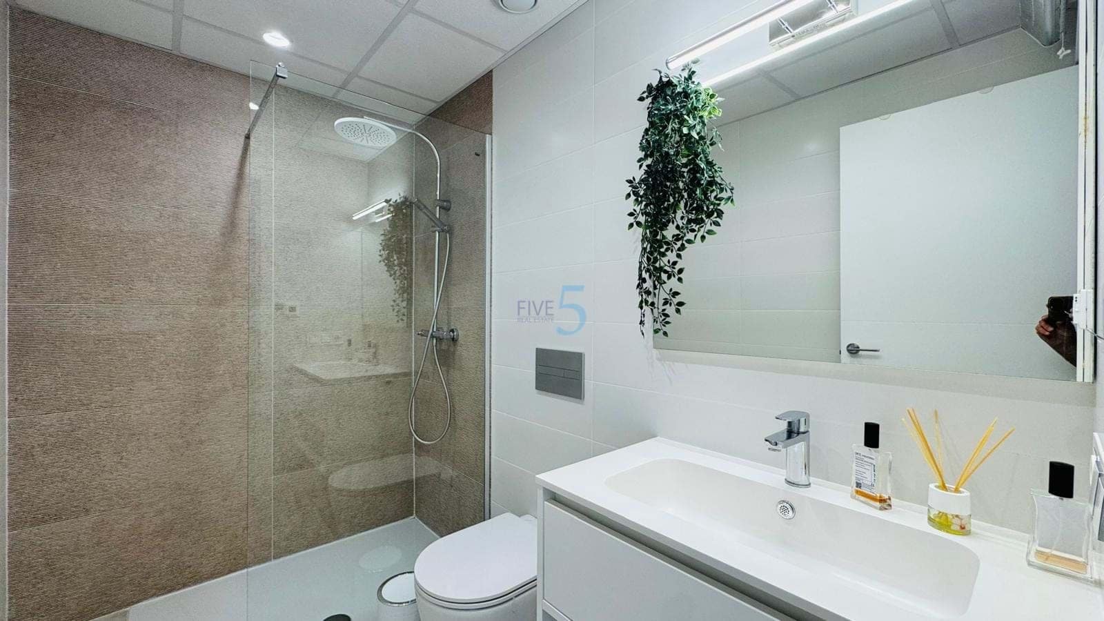 1 soverom Leilighet til salgs i Playa Flamenca med svømmebasseng garasje - € 240 000 (Ref: 9902672)