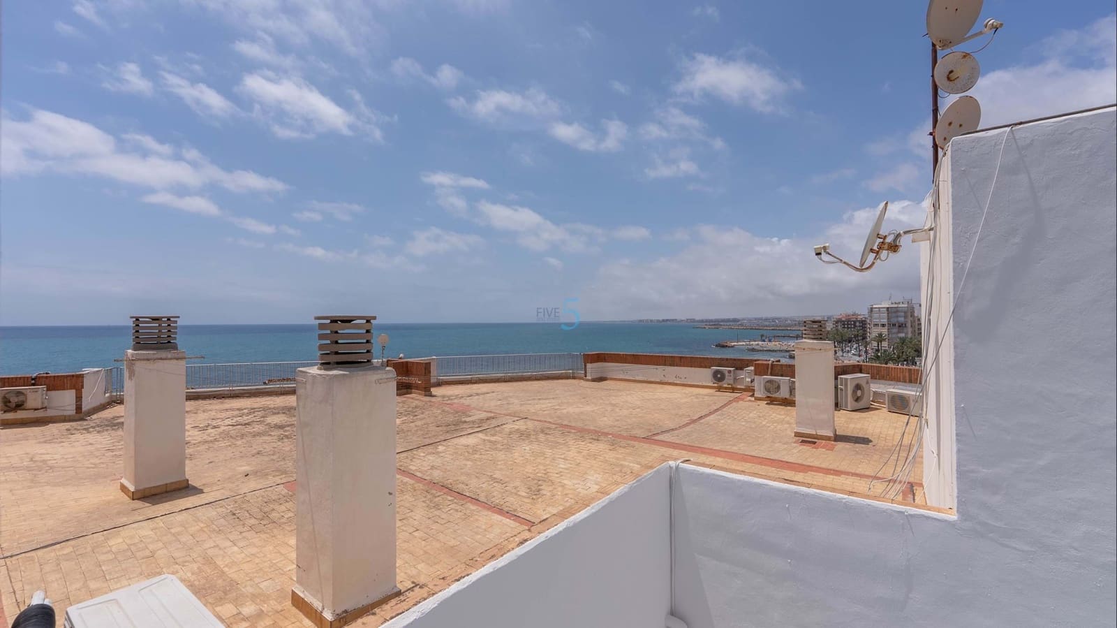 3 Zimmer Apartment zu verkaufen in Torrevieja - 639.000 € (Ref: 9902673)