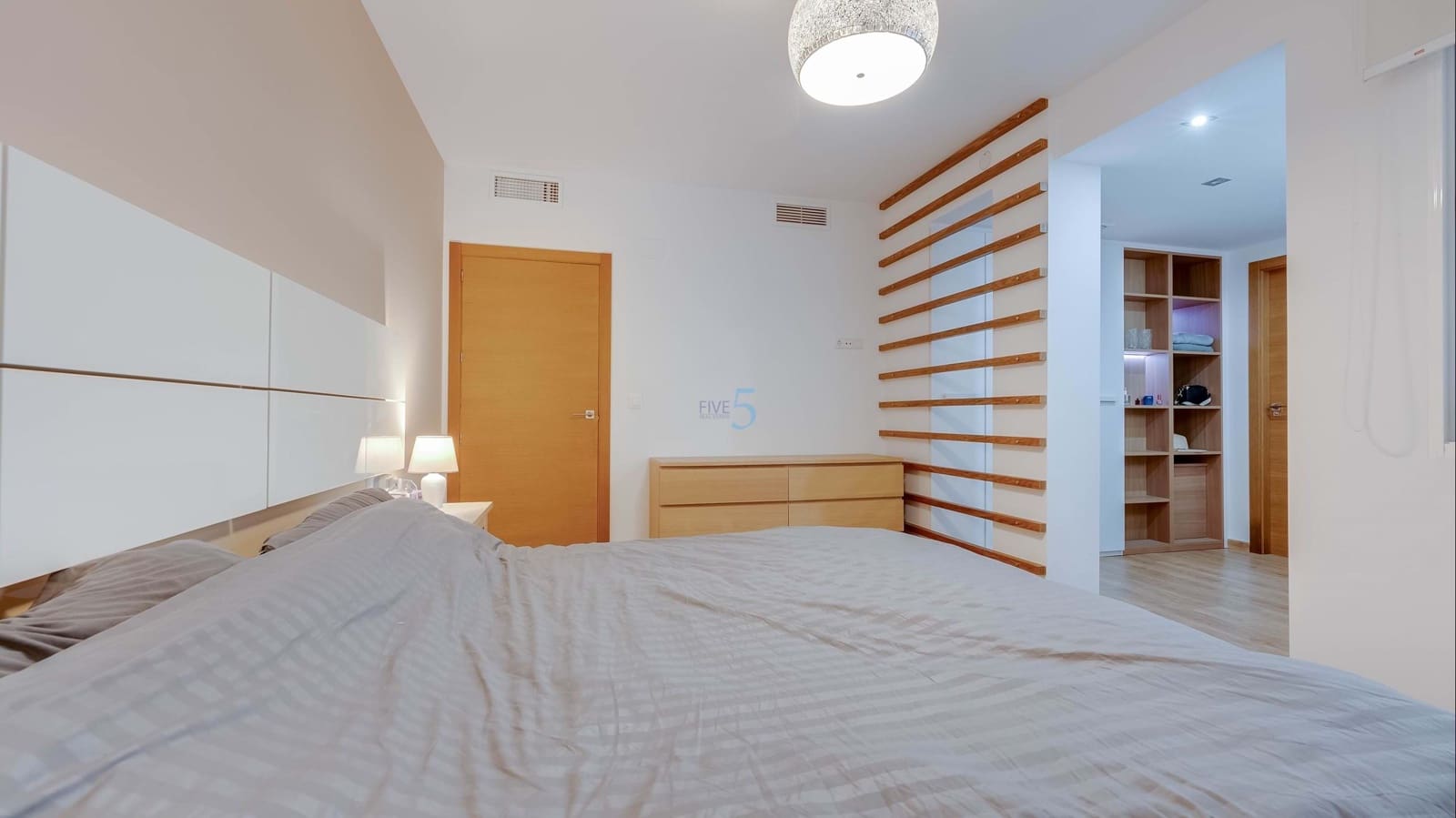 3 Zimmer Apartment zu verkaufen in Torrevieja - 639.000 € (Ref: 9902673)