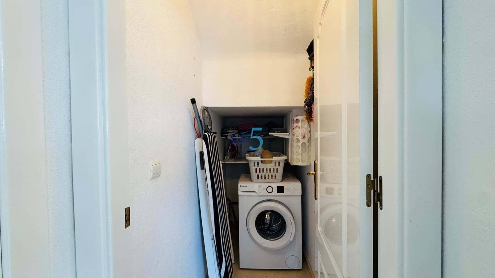 3 Zimmer Haus zu verkaufen in Villamartin mit Pool Garage - 249.900 € (Ref: 9902674)