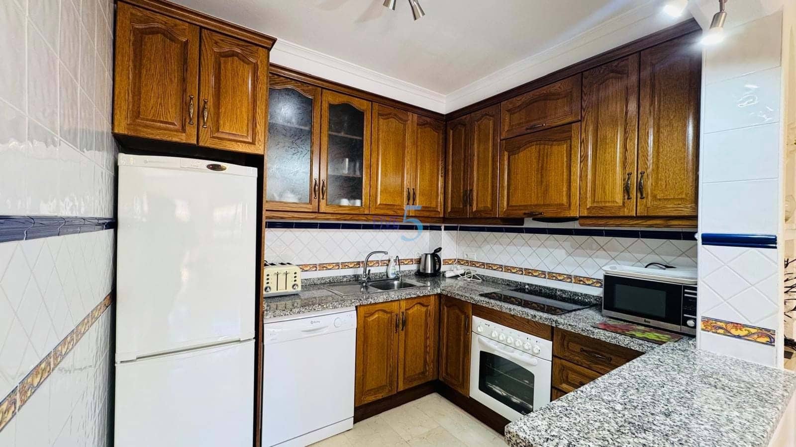 3 Zimmer Haus zu verkaufen in Villamartin mit Pool Garage - 249.900 € (Ref: 9902674)