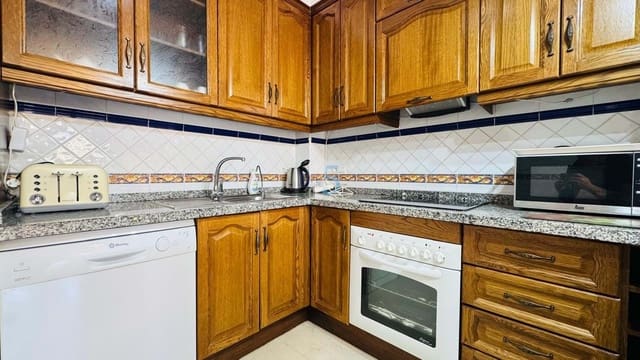 3 Zimmer Haus zu verkaufen in Villamartin, Orihuela mit Pool Garage - 249.900 € (Ref: 9902674)