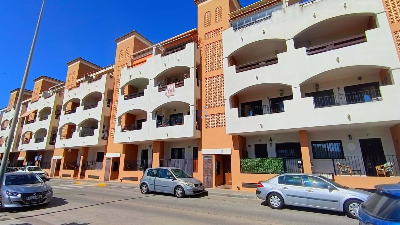 Apartamento de 2 habitaciones en Formentera del Segura en venta con piscina - 119.995 € (Ref: 9902675)