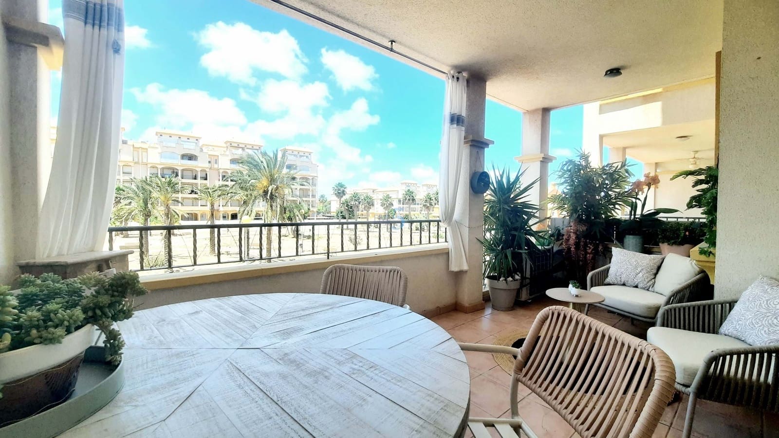 Apartamento de 2 habitaciones en Mar de Cristal en venta con piscina - 179.000 € (Ref: 9902676)