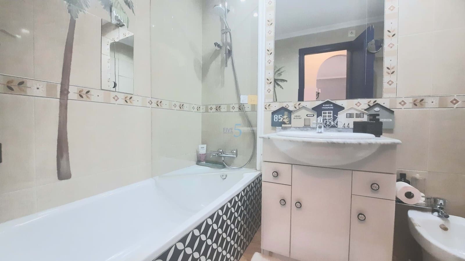 Apartamento de 2 habitaciones en Mar de Cristal en venta con piscina - 179.000 € (Ref: 9902676)