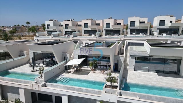 4 soverom Villa til salgs i Ciudad Quesada, Rojales med svømmebasseng - € 725 000 (Ref: 9906585)