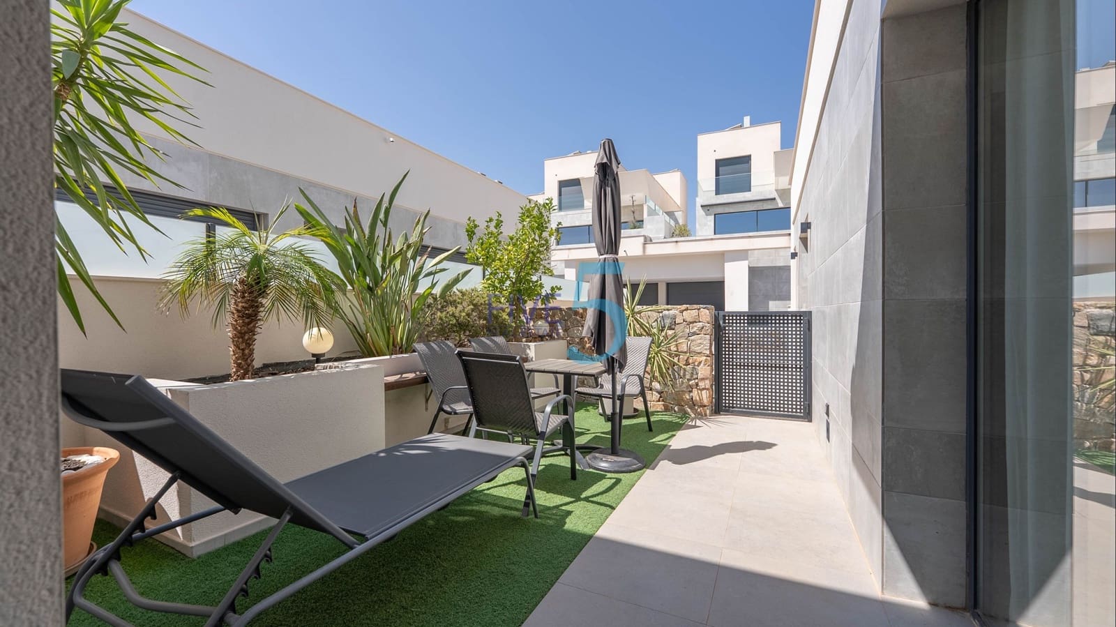 4 soverom Villa til salgs i Ciudad Quesada med svømmebasseng - € 725 000 (Ref: 9906585)