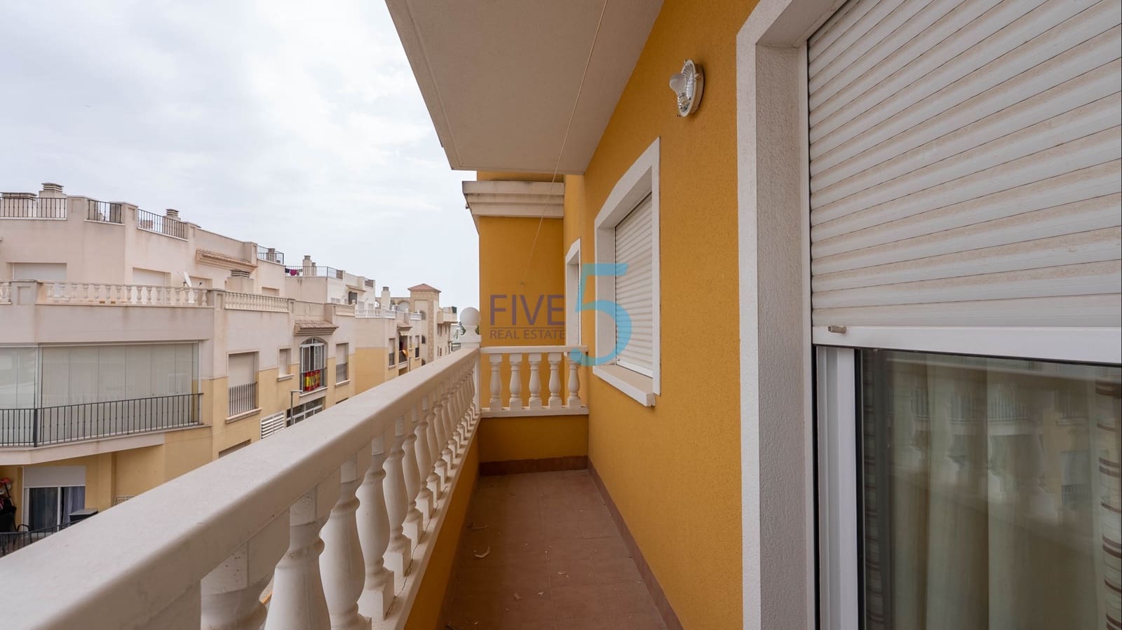 3 bedroom Apartment for sale in Formentera del Segura with pool - € 139,999 (Ref: 9906648)