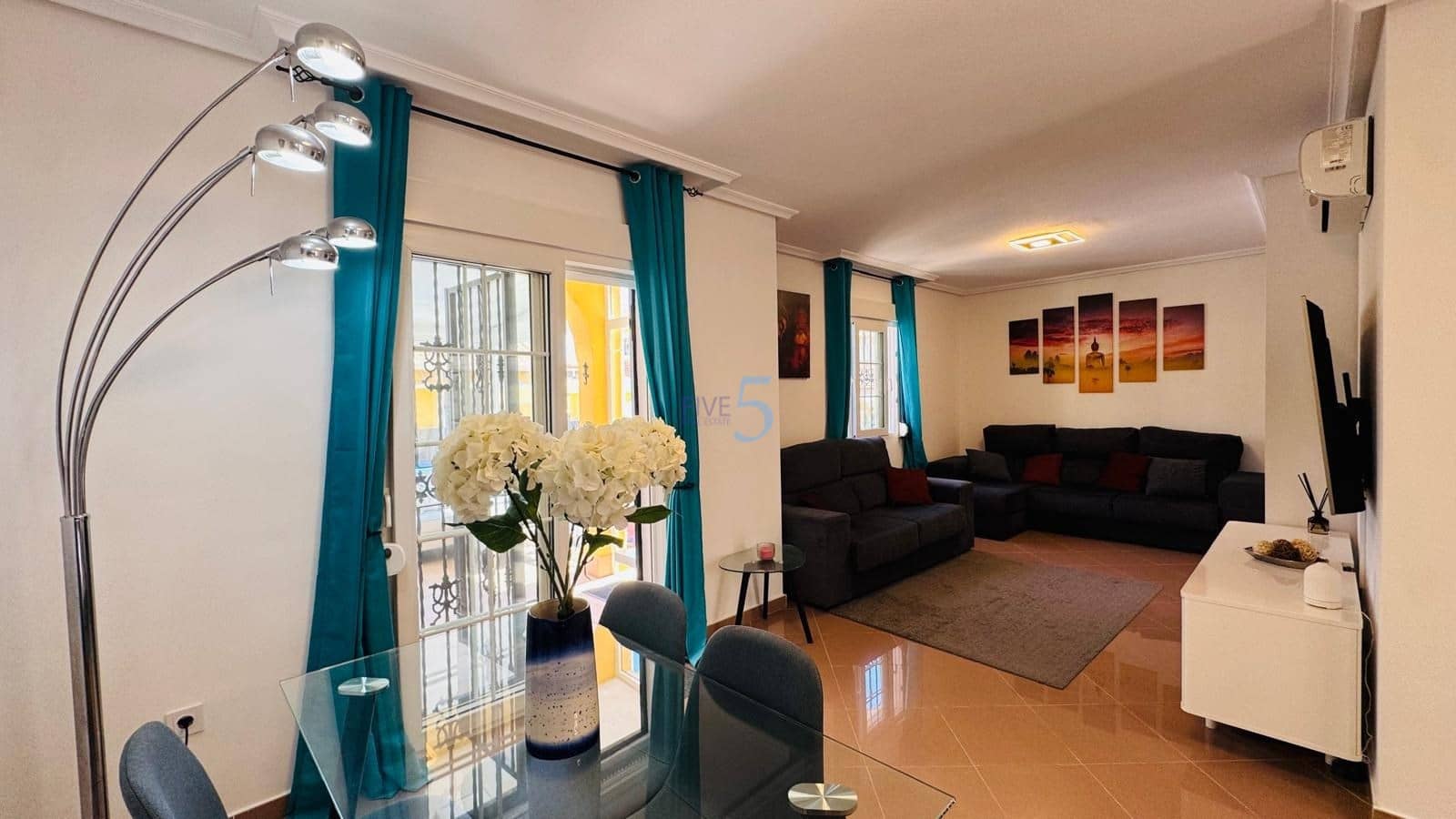 3 bedroom Villa for sale in Playa Flamenca with pool garage - € 299,999 (Ref: 9906649)
