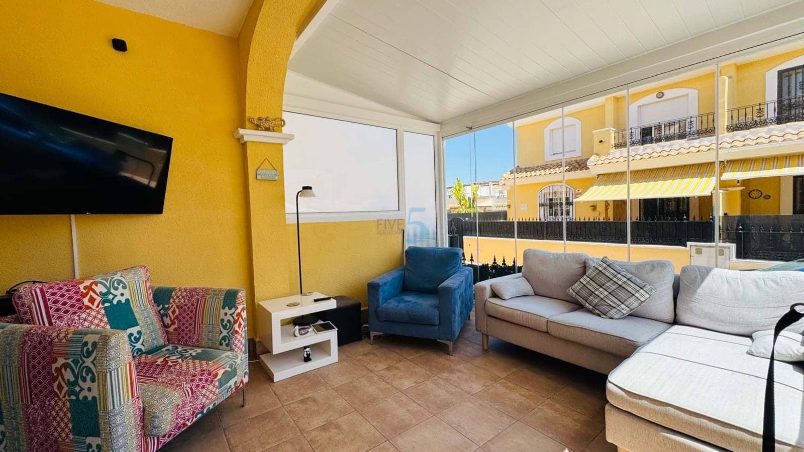 3 bedroom Villa for sale in Playa Flamenca with pool garage - € 299,999 (Ref: 9906649)