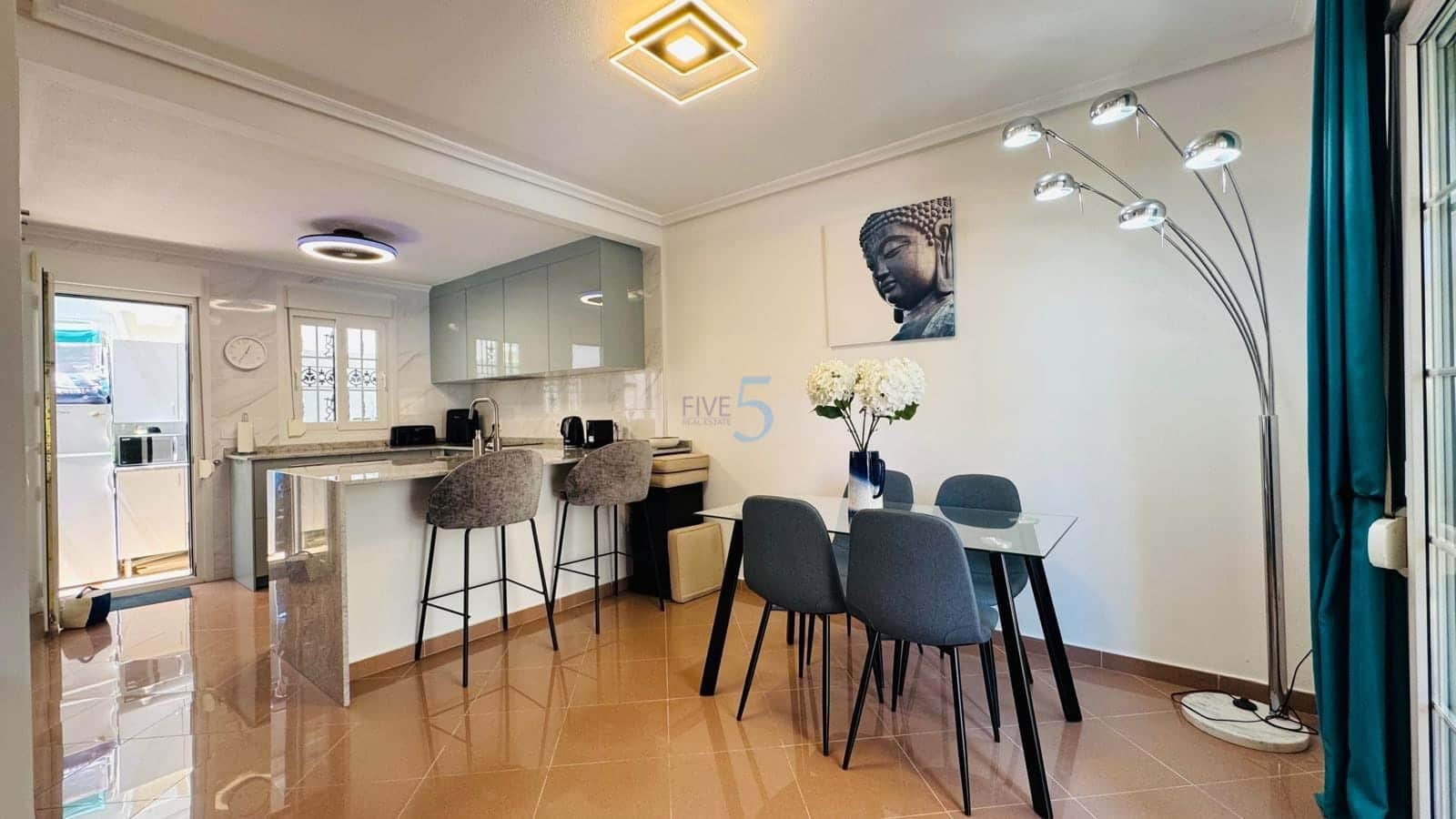 3 bedroom Villa for sale in Playa Flamenca with pool garage - € 299,999 (Ref: 9906649)